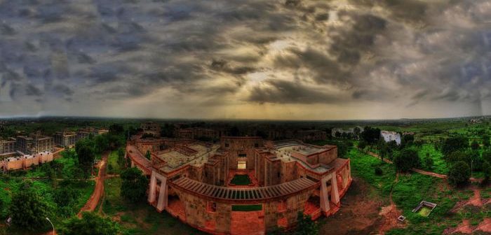 1280px-IIM_Indore_pano